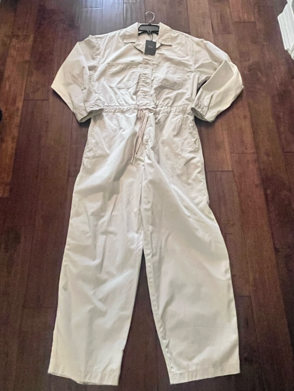 Levi's Women's Utility Cargo Jumpsuit XL. NWT
